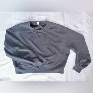Lululemon Black Cropped Sweatshirt